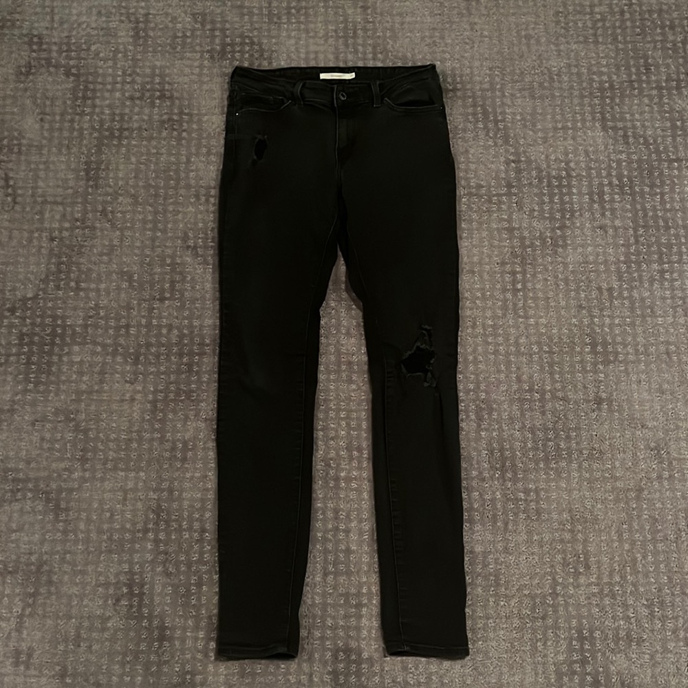 black levi’s jeans